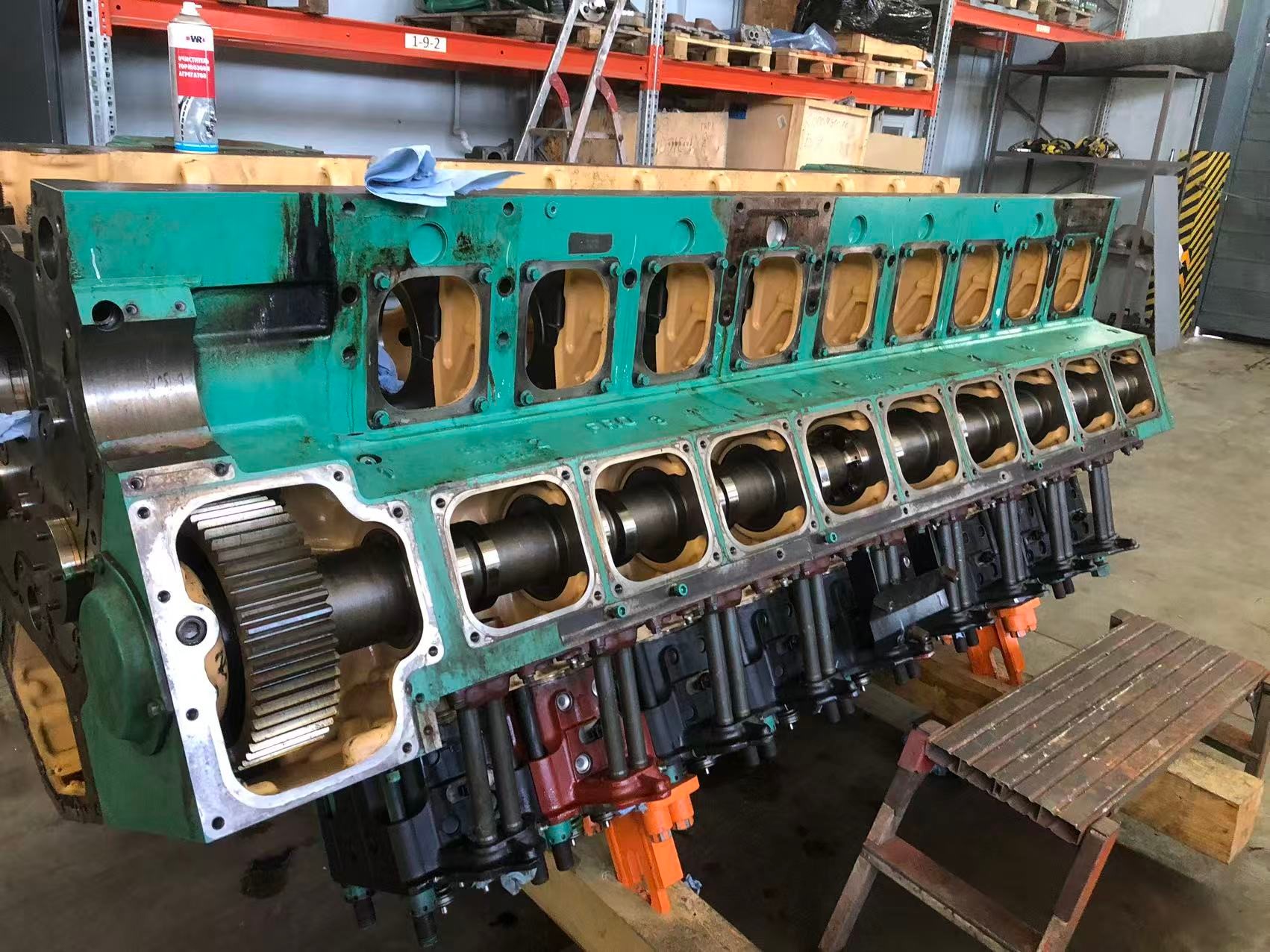 Multi-cylinder engine block at Russian petroleum equipment manufacturer &mdash; SZGH welding robot application.jpg