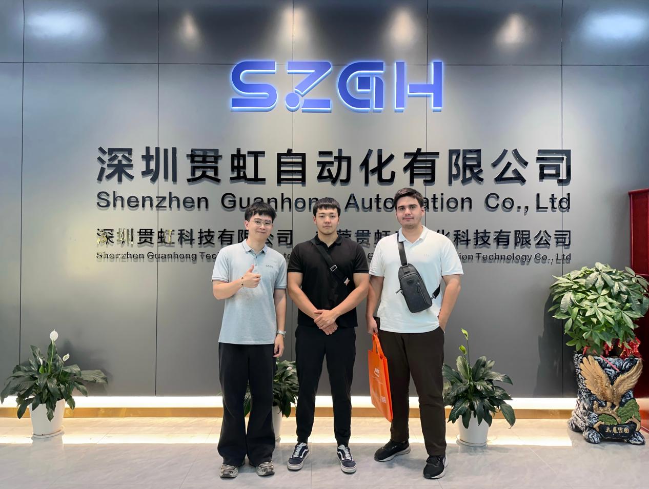  Mold Manufacturer from Kazakhstan Visits SZGH Factory, Orders SZGH-850 CNC Milling Machine